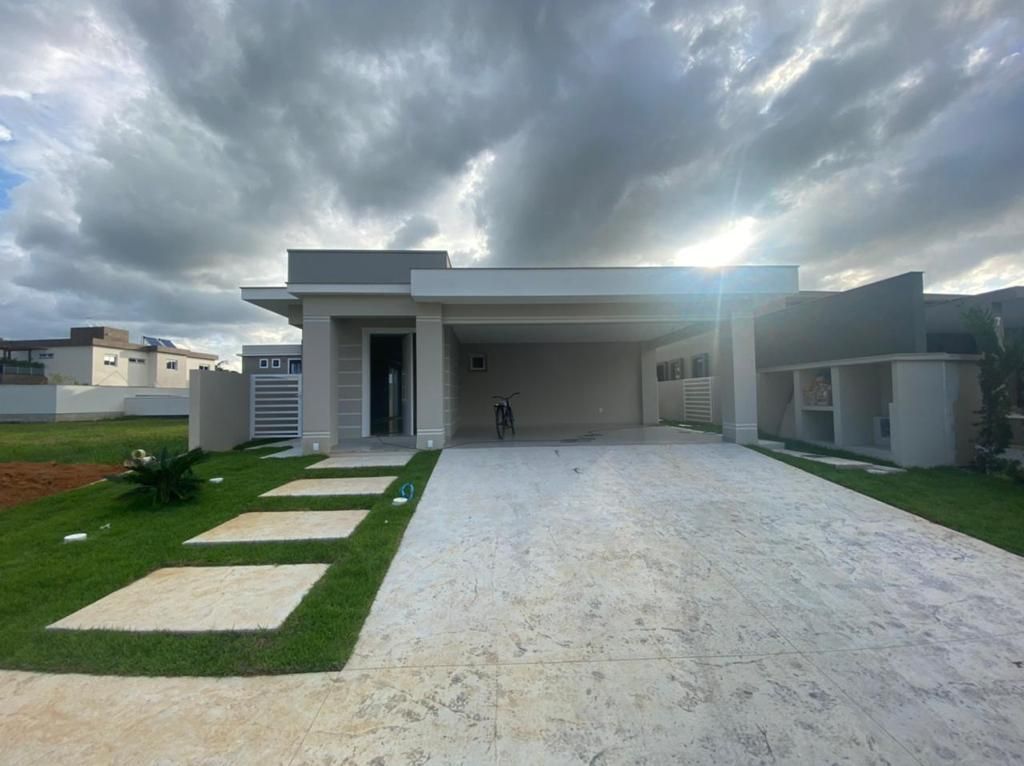 Casa à venda com 3 quartos, 165m² - Foto 1