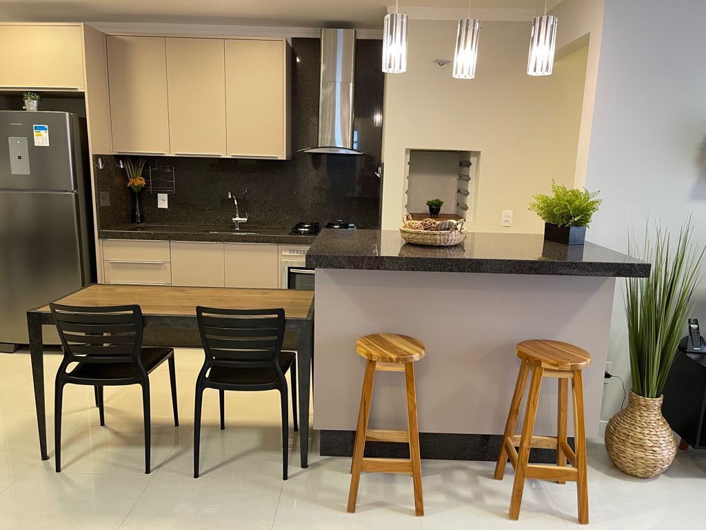 Apartamento à venda com 2 quartos, 66m² - Foto 2