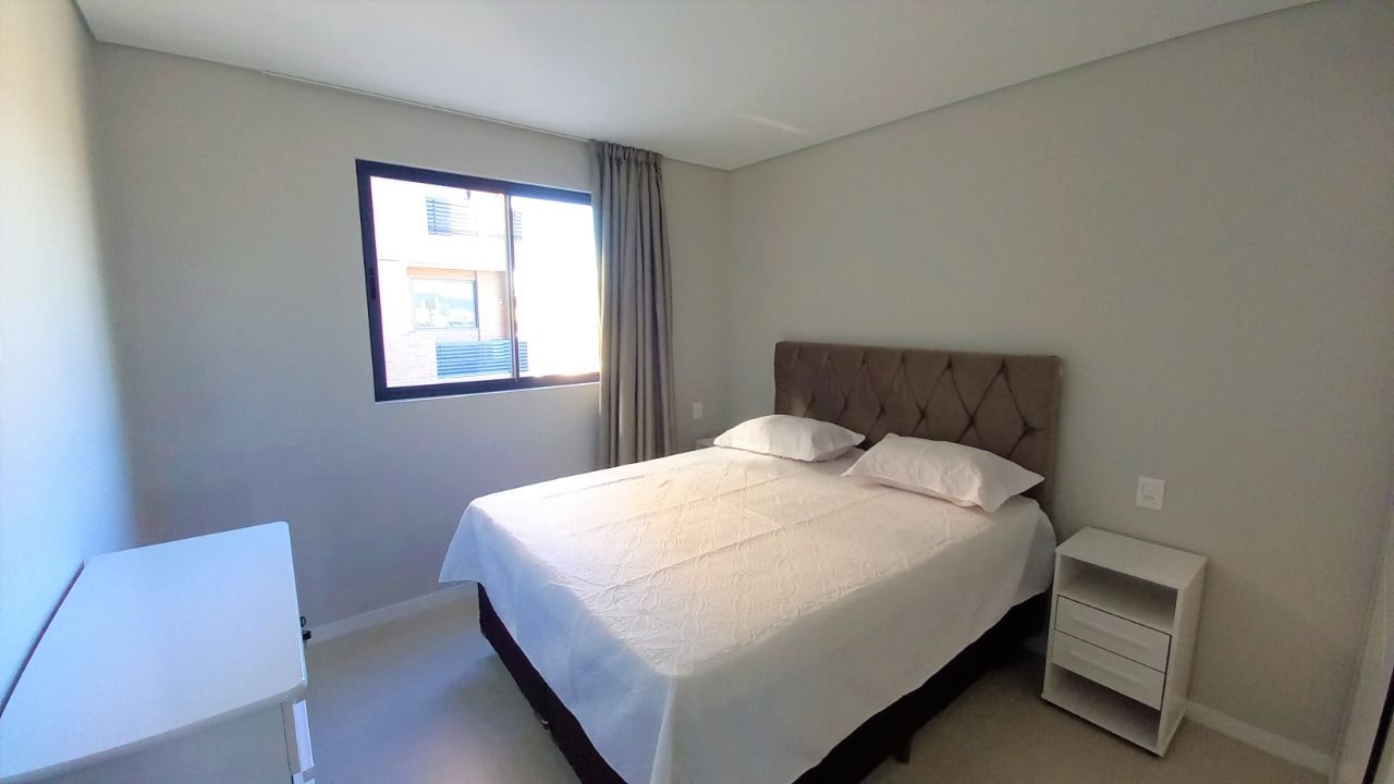 Apartamento à venda com 2 quartos, 80m² - Foto 11