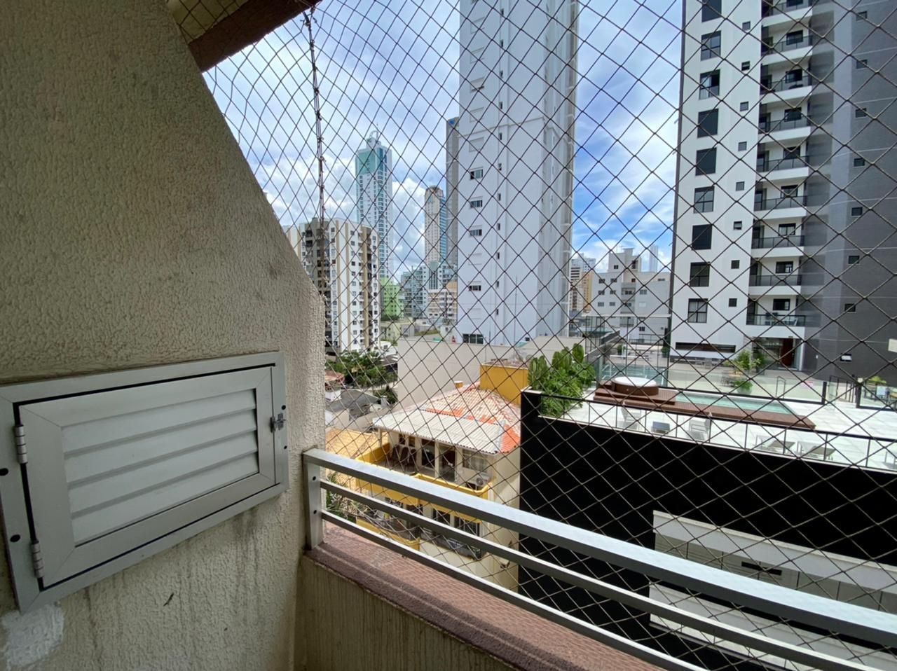 Apartamento à venda com 2 quartos, 84m² - Foto 3