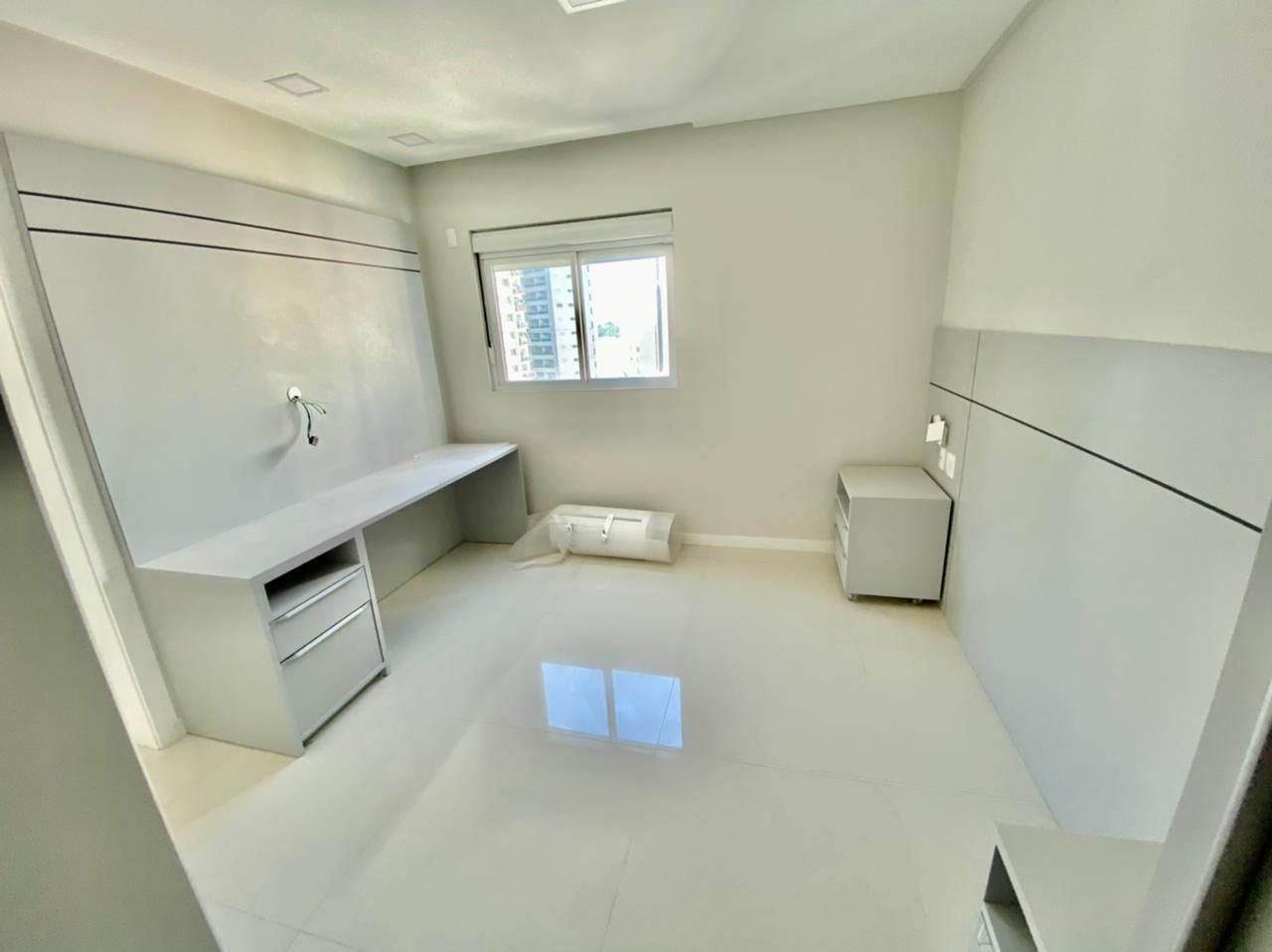 Apartamento à venda com 3 quartos, 155m² - Foto 14