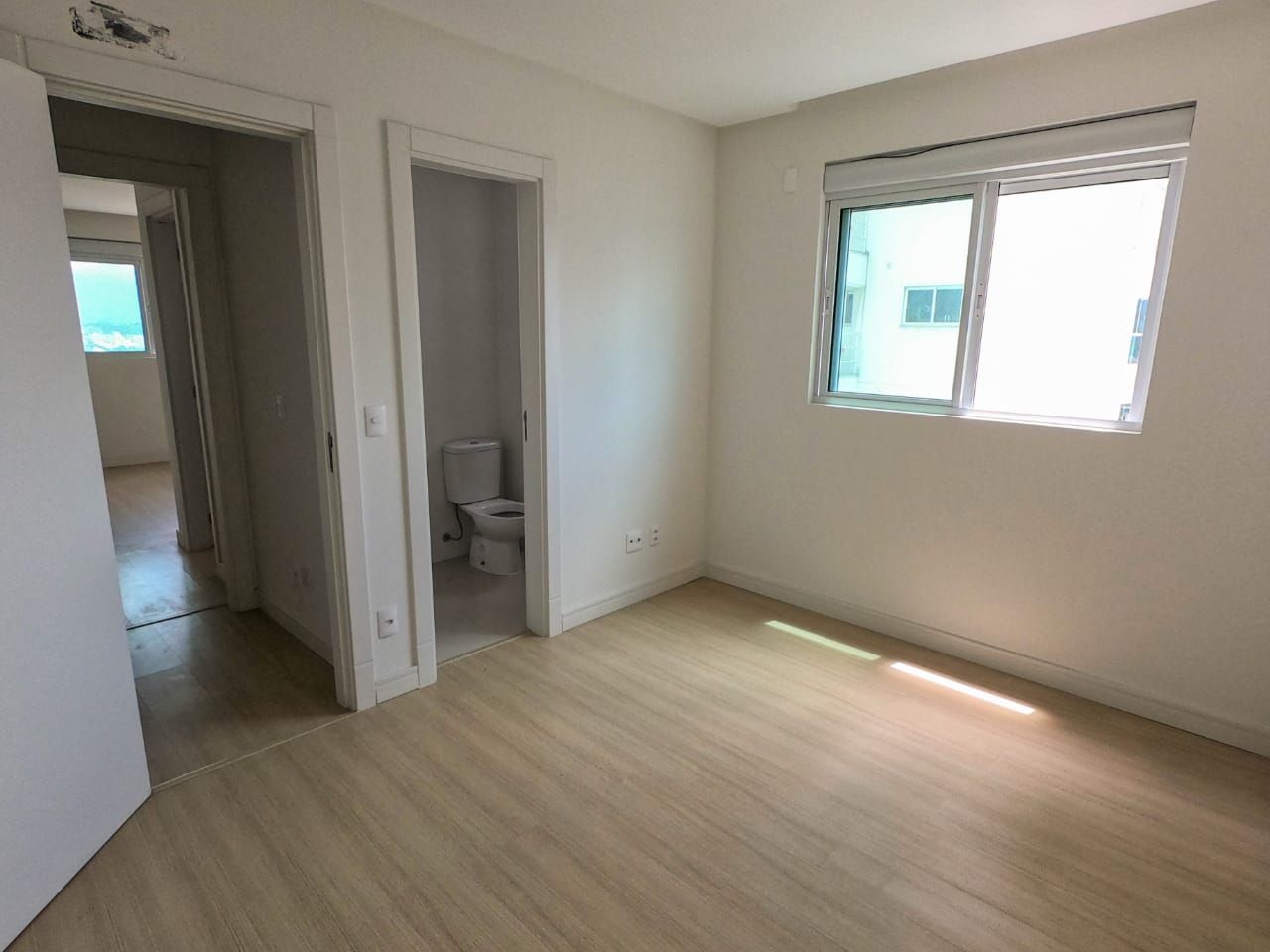 Apartamento à venda com 3 quartos, 117m² - Foto 8