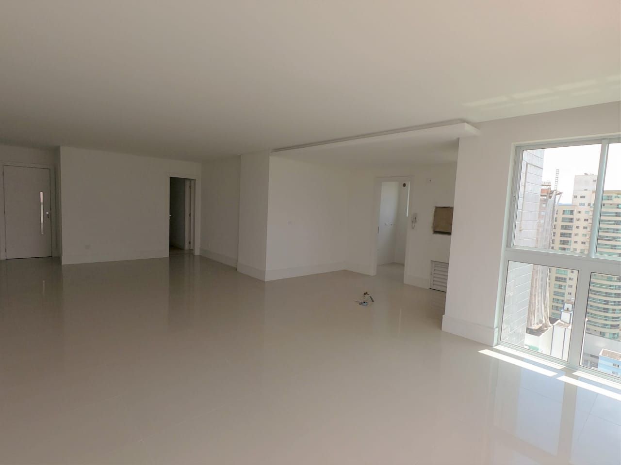 Apartamento à venda com 3 quartos, 117m² - Foto 6