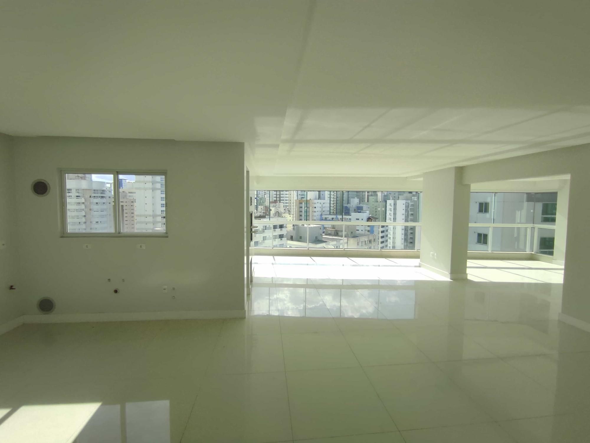 Apartamento à venda com 3 quartos, 155m² - Foto 5