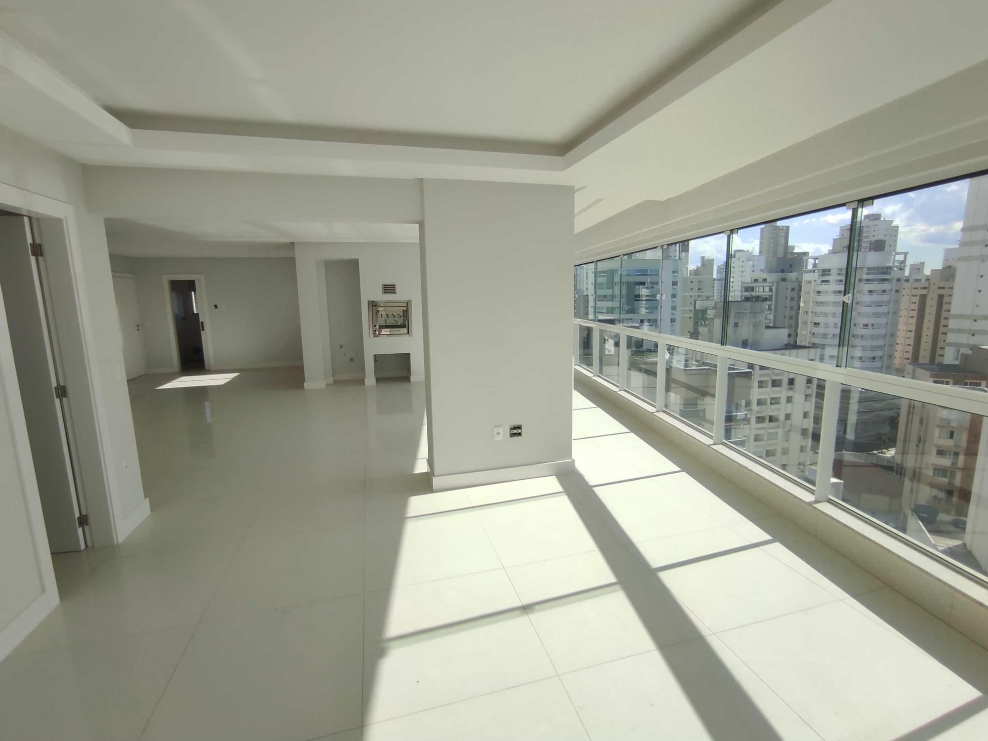 Apartamento à venda com 3 quartos, 155m² - Foto 7