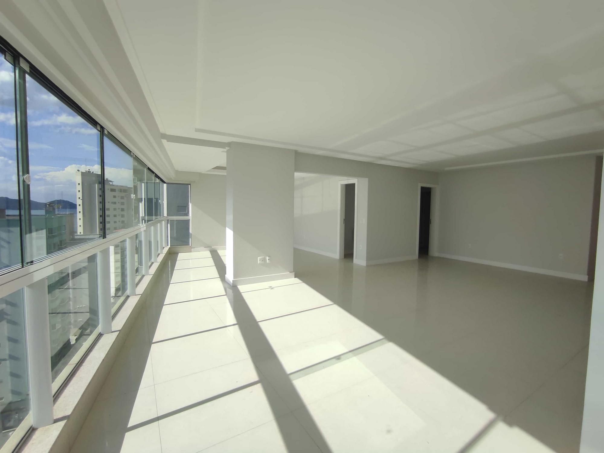 Apartamento à venda com 3 quartos, 155m² - Foto 3