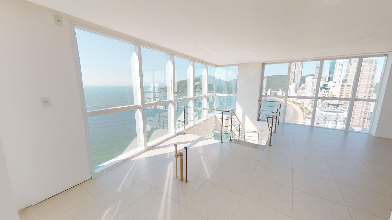 Cobertura, 5 quartos, 285 m² - Foto 4