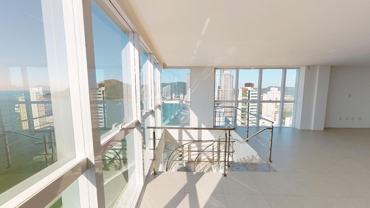 Cobertura à venda com 5 quartos, 285m² - Foto 5