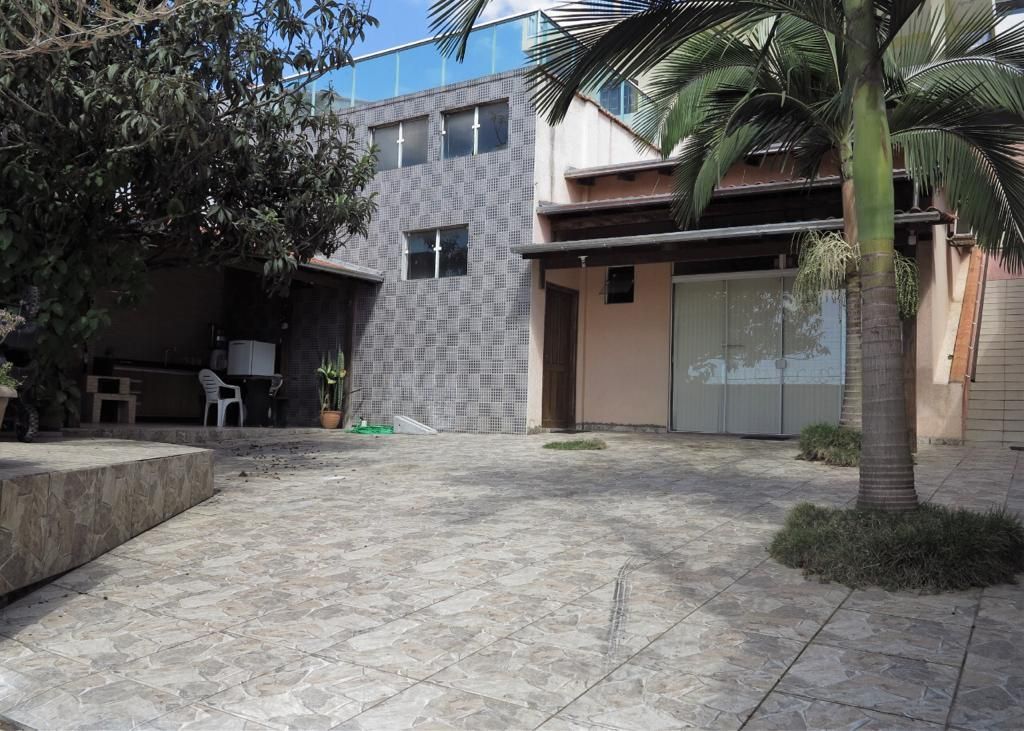 Casa Comercial à venda com 13 quartos, 685m² - Foto 7