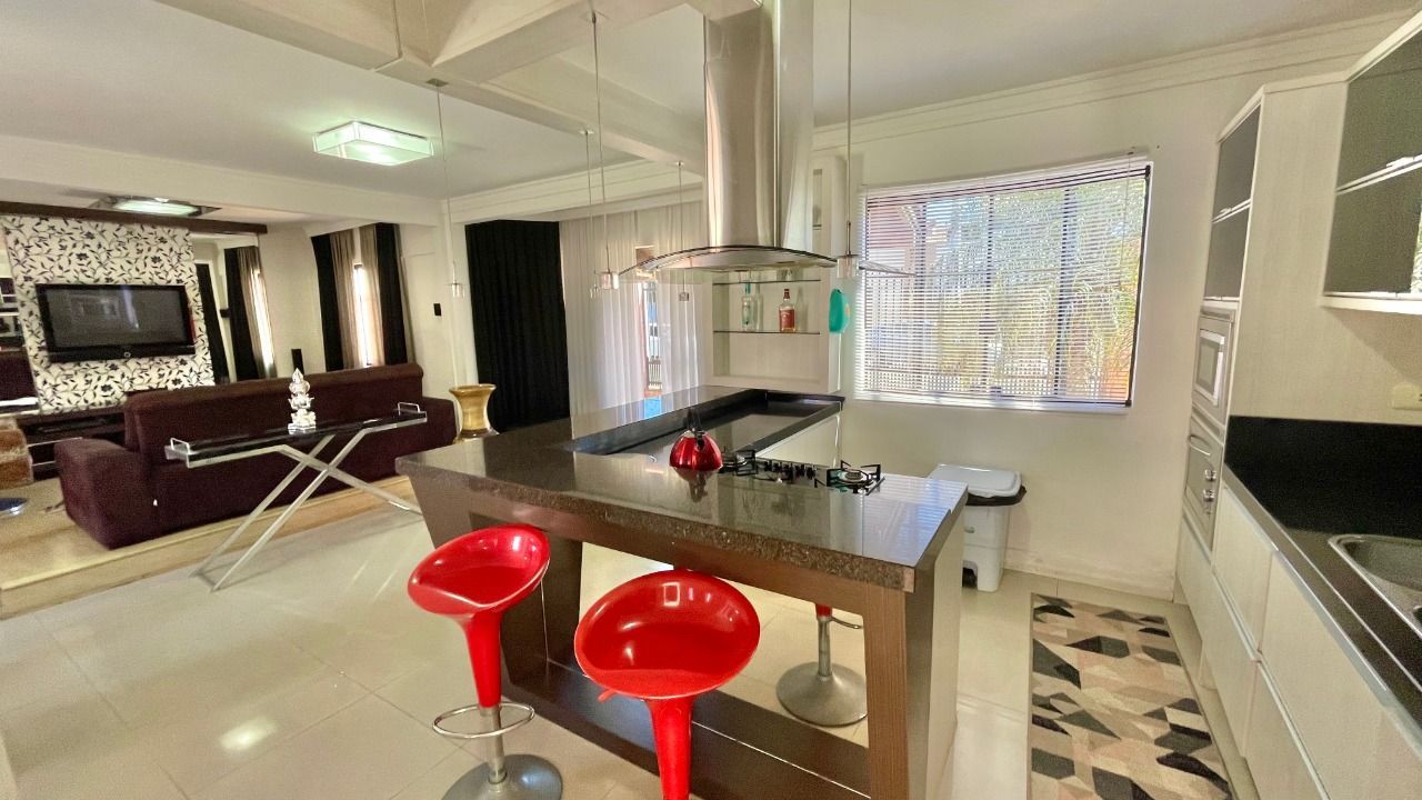 Casa, 3 quartos, 200 m² - Foto 3