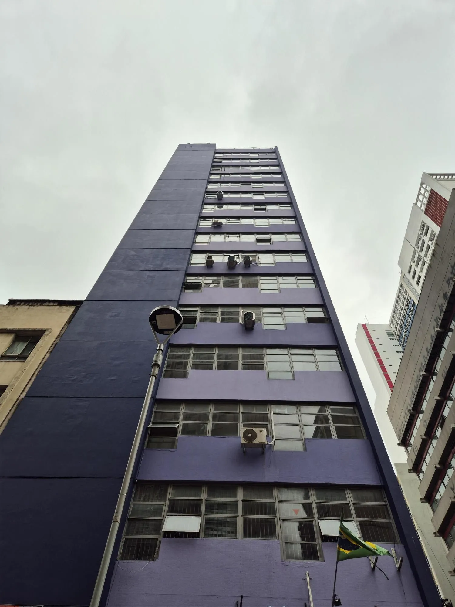 Prédio Comercial, 15 dormitórios no bairro Centro Histórico em Porto Alegre para Comprar