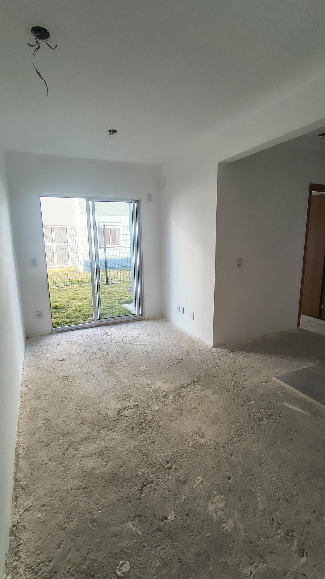 Ótimo apartamento Garden de 2 dormitórios no Bairro Guarujá