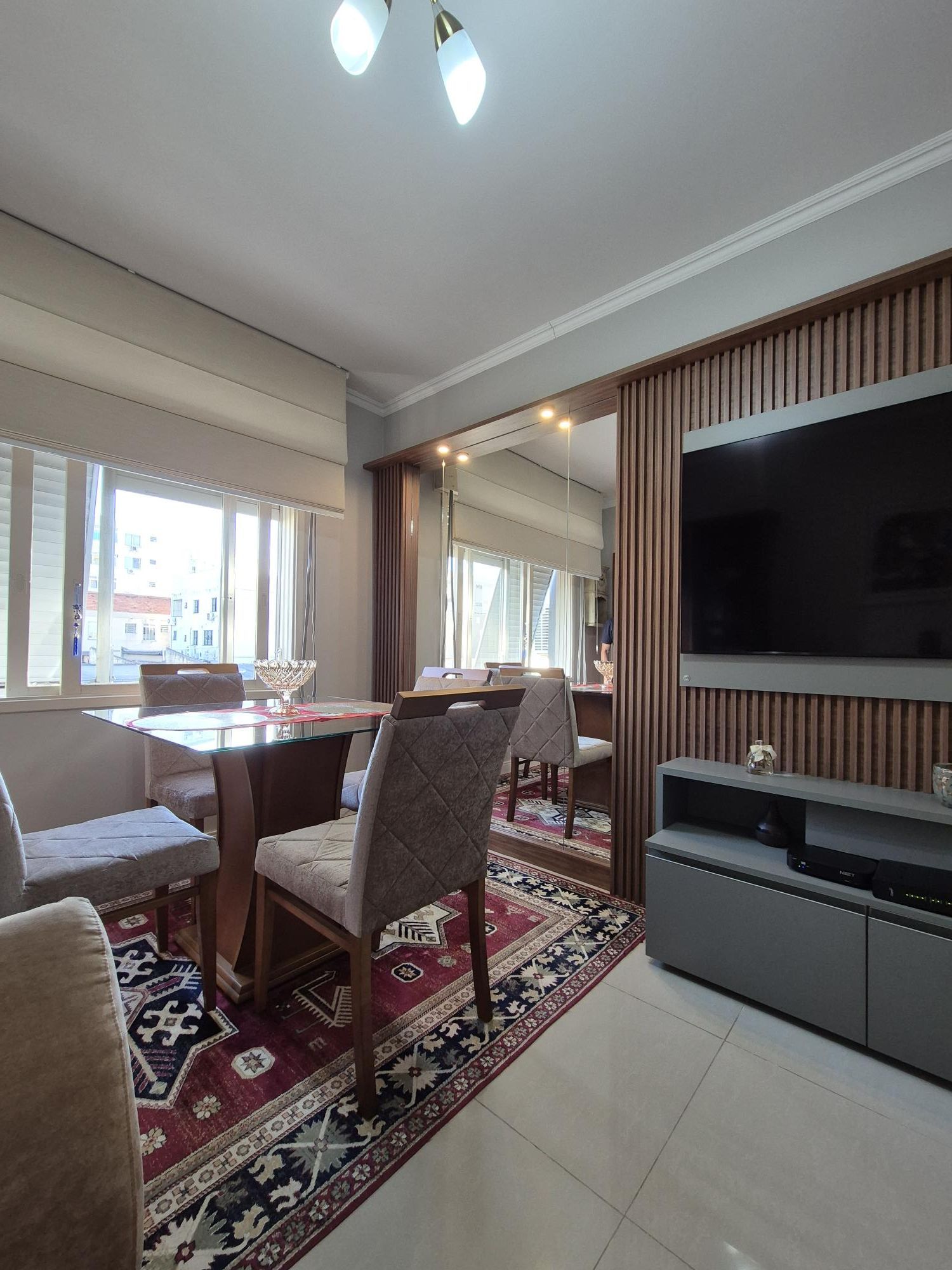 APARTAMENTO COM SUITE NO CONDOMÍNIO EDIFÍCIO MARQUES DE OLINDA