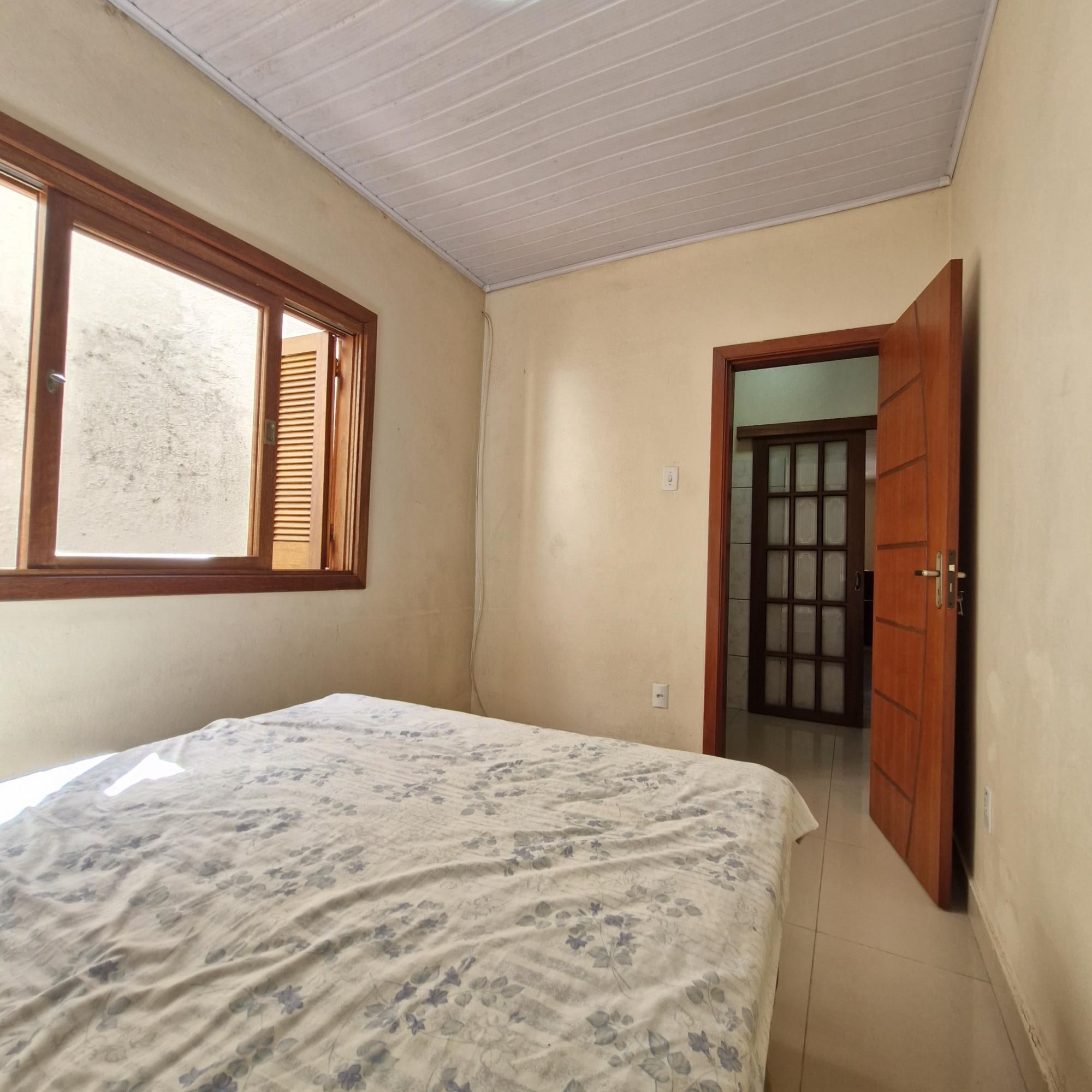 Casa à venda com 4 quartos, 210m² - Foto 14