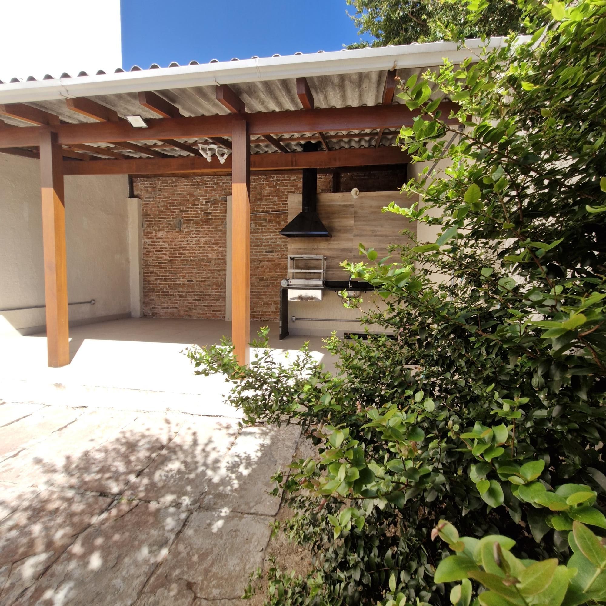 Casa à venda com 4 quartos, 210m² - Foto 22