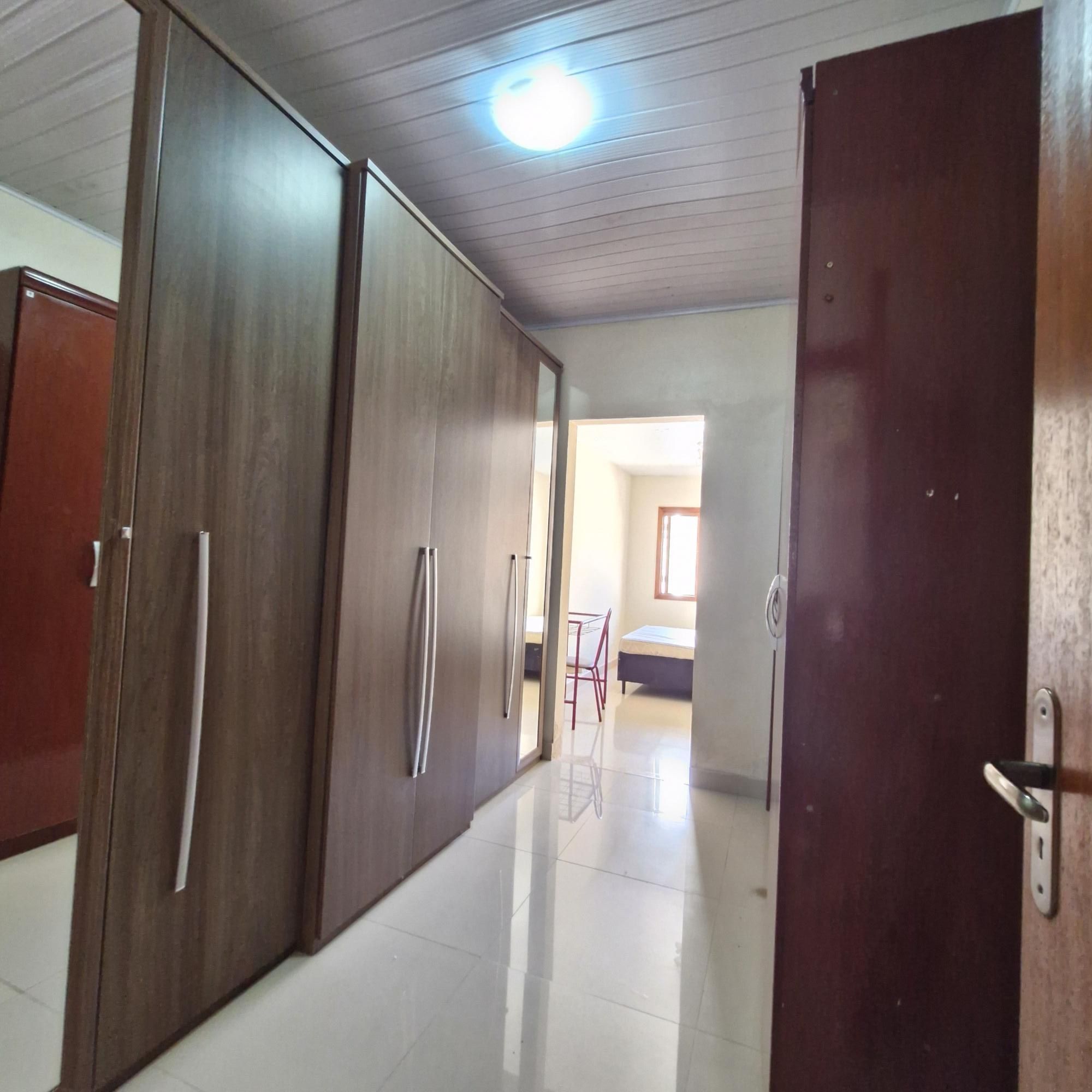 Casa à venda com 4 quartos, 210m² - Foto 10