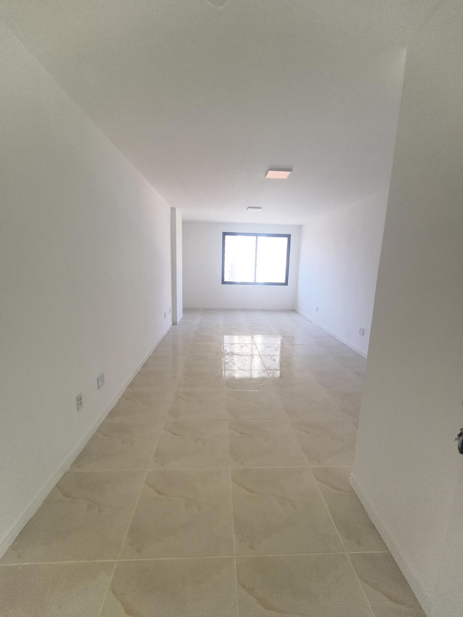 Sala-Conjunto, 30 m² - Foto 1