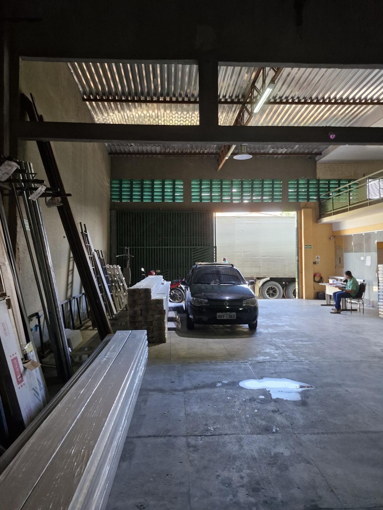 Depósito-Galpão-Armazém à venda com 5 quartos, 450m² - Foto 4