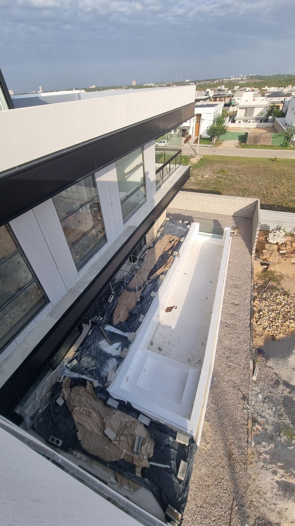 Casa de Condomínio de 6 quartos, 556m² no bairro Cidade Alpha, em Eusébio | Eu Corretor