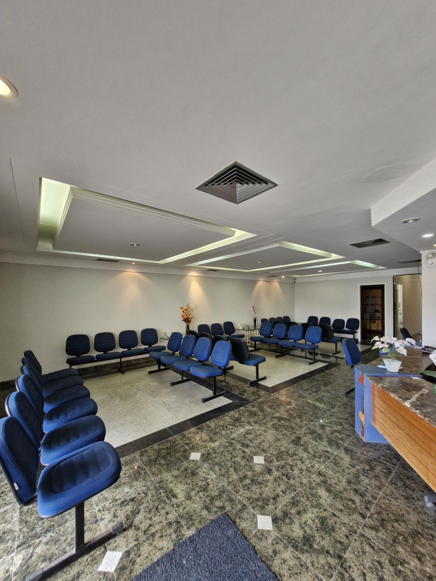 Loja-Salão à venda com 8 quartos, 400m² - Foto 1