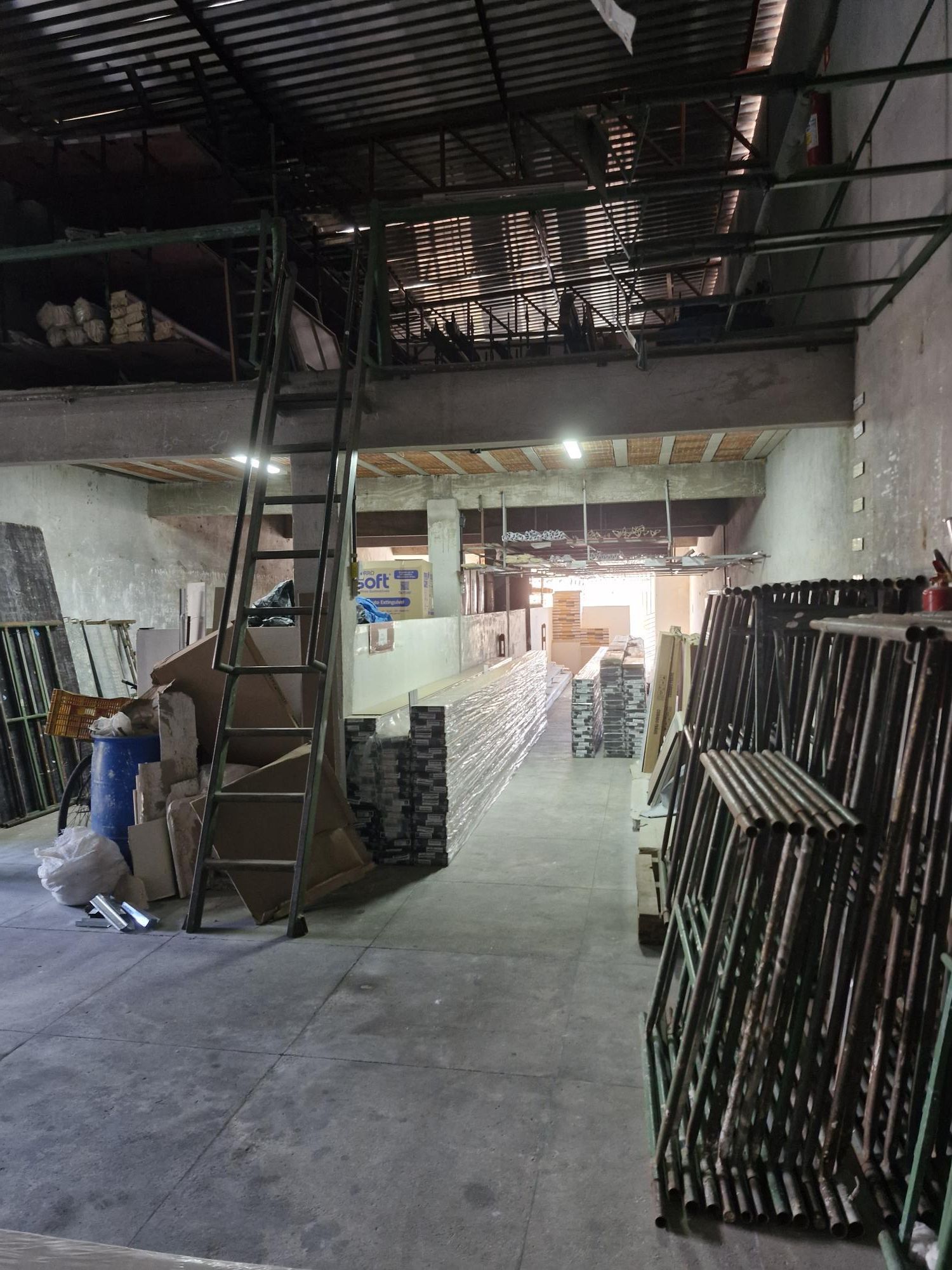 Depósito-Galpão-Armazém à venda com 5 quartos, 450m² - Foto 3