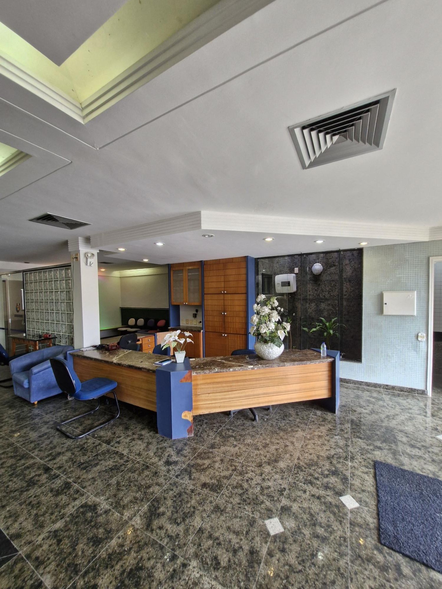 Loja-Salão à venda com 8 quartos, 400m² - Foto 2