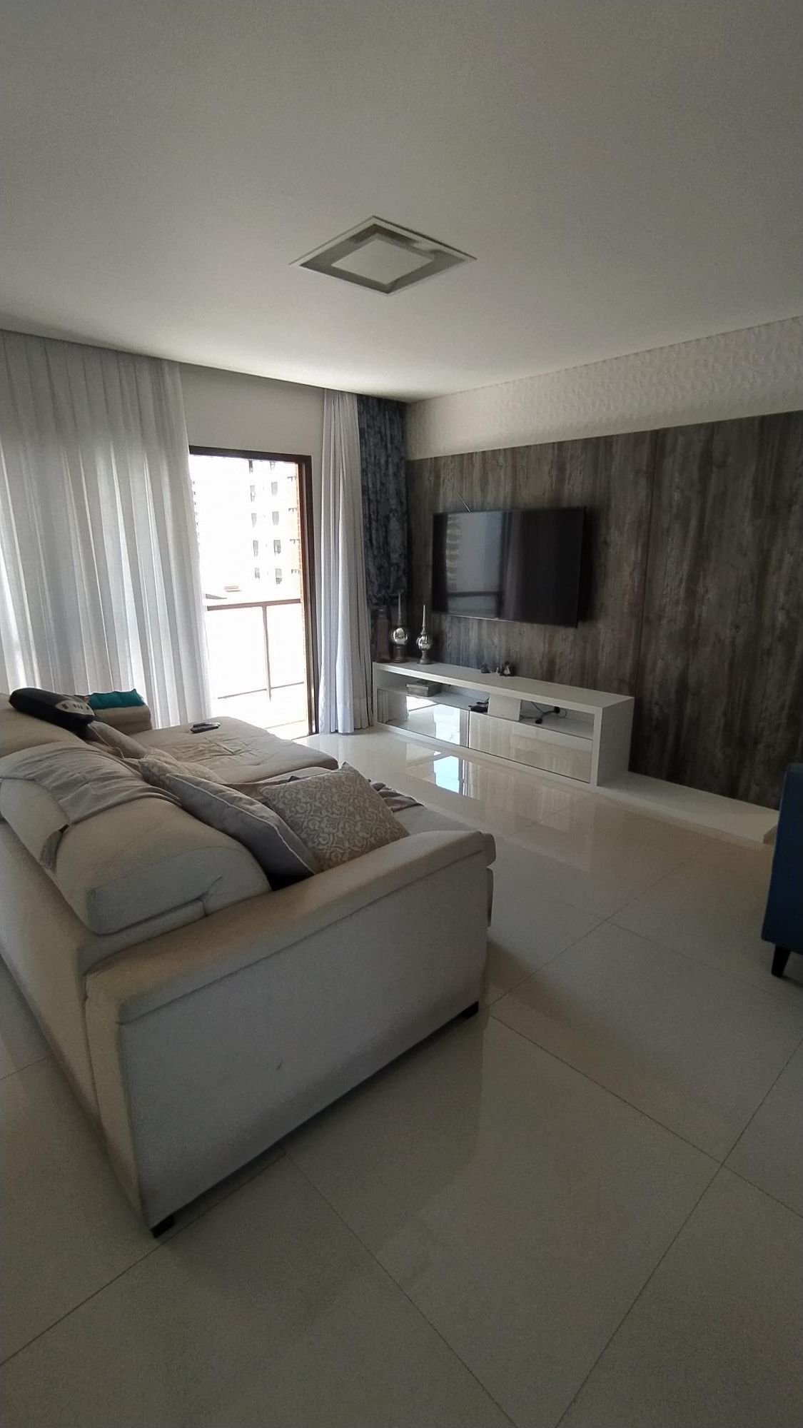 Apartamento à venda com 3 quartos, 146m² - Foto 3