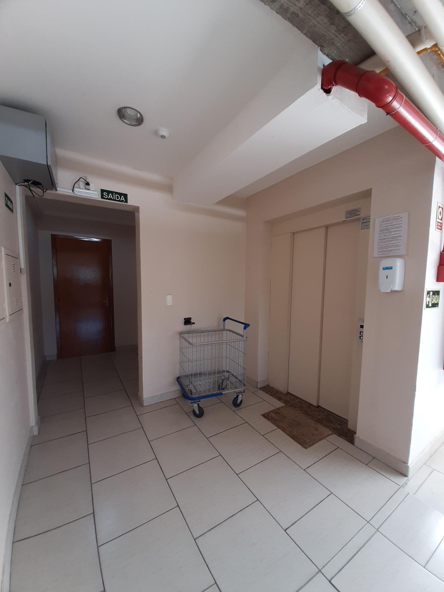 Apartamento à venda com 1 quarto, 53m² - Foto 18