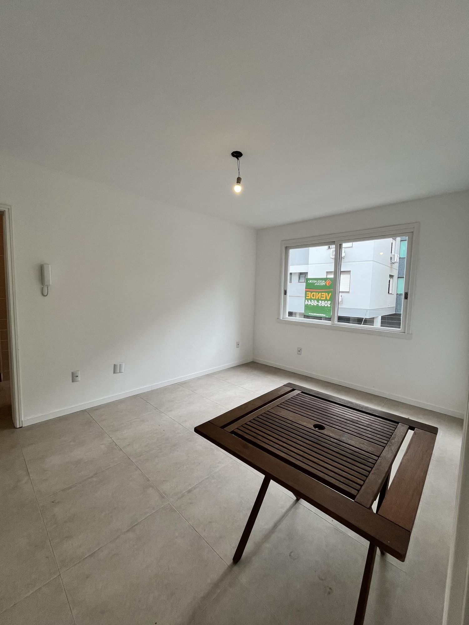 Apartamento de 2 quartos, 2 banheiros e 1 vaga de garagem no bairro Petrópolis