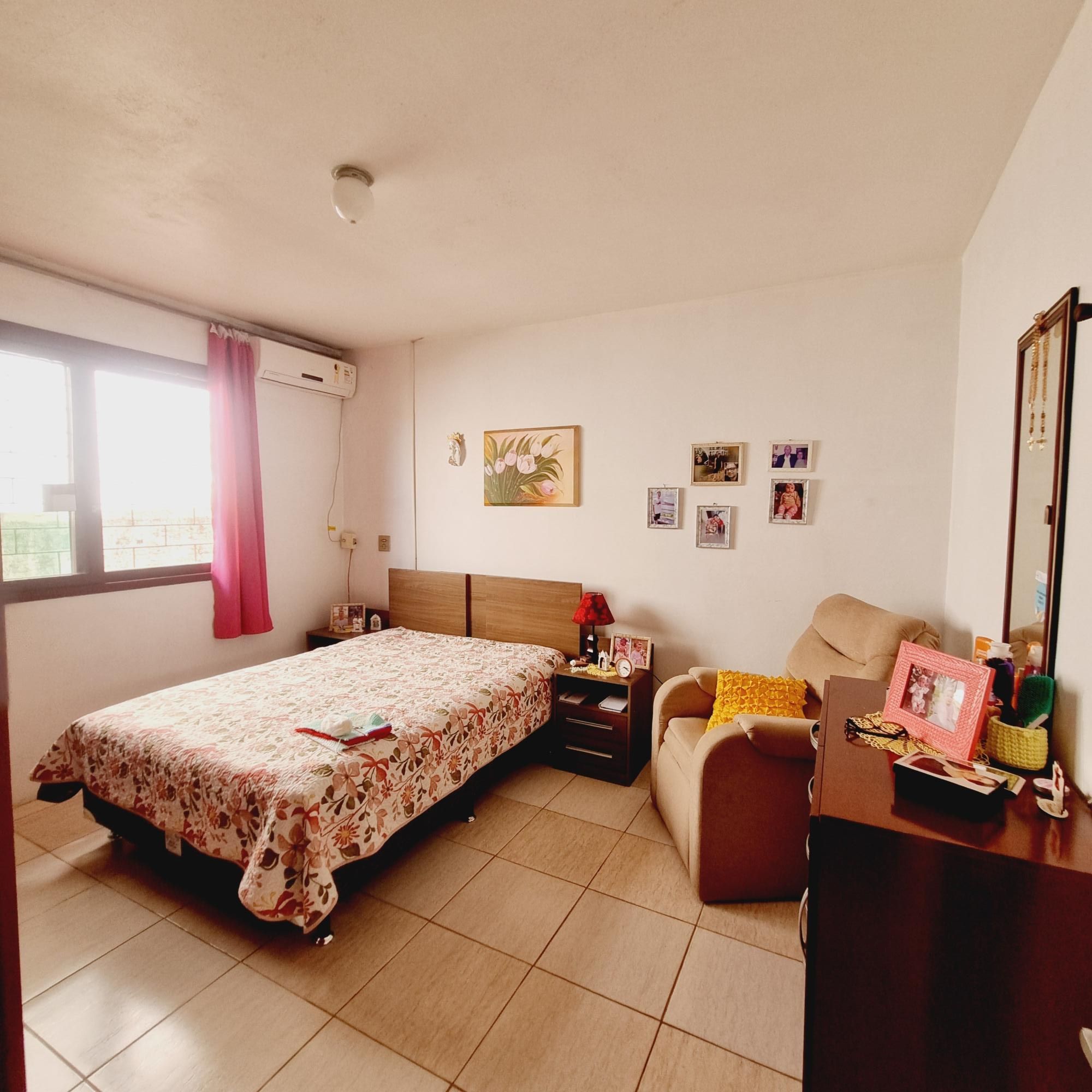 Casa, 4 quartos, 130 m² - Foto 4