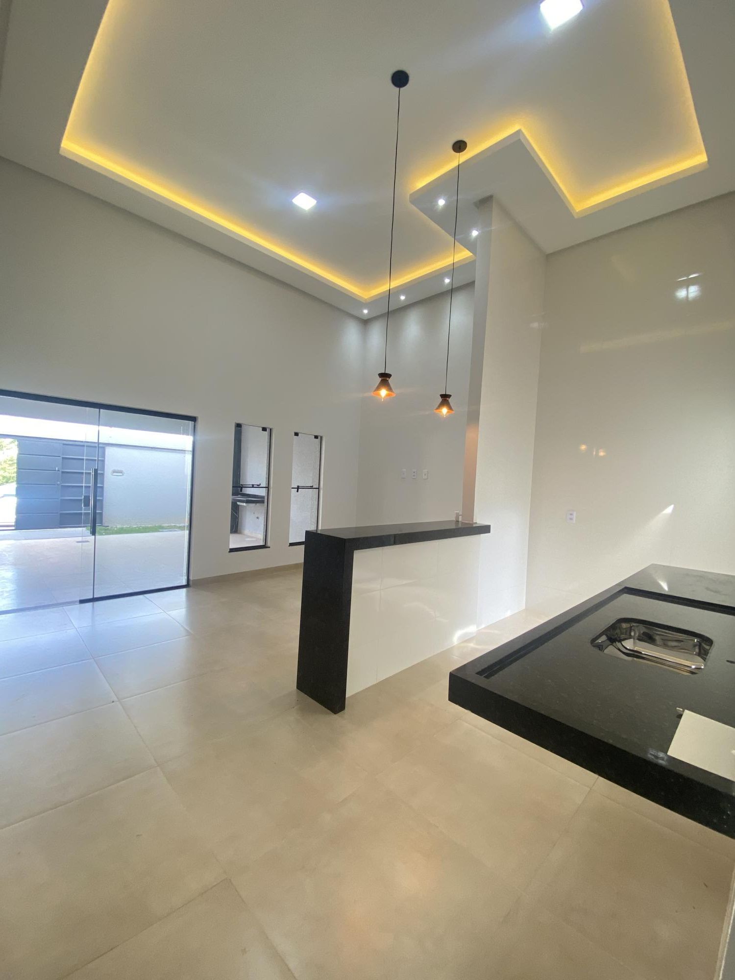 Casa à venda com 3 quartos, 93m² - Foto 5