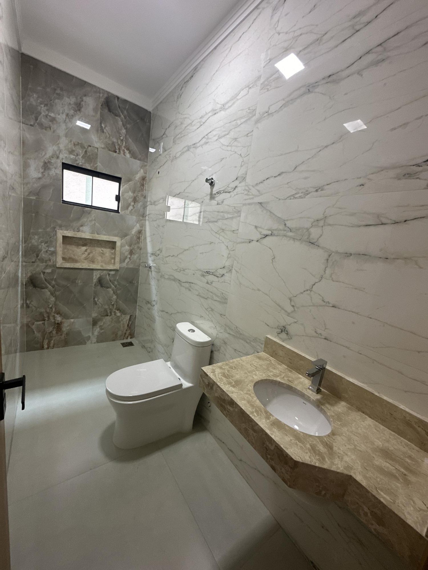 Casa à venda com 3 quartos, 130m² - Foto 14