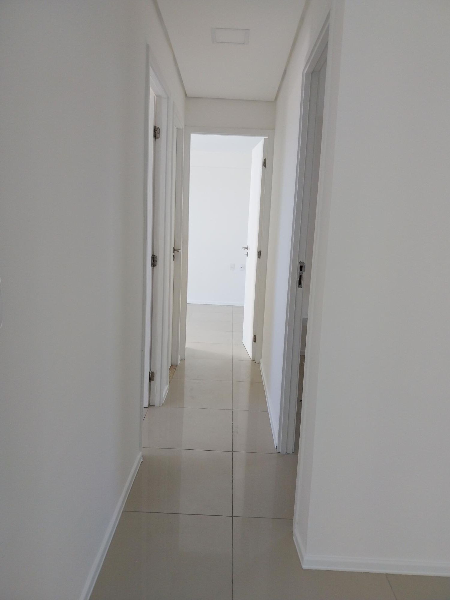 Apartamento à venda com 3 quartos, 71m² - Foto 9