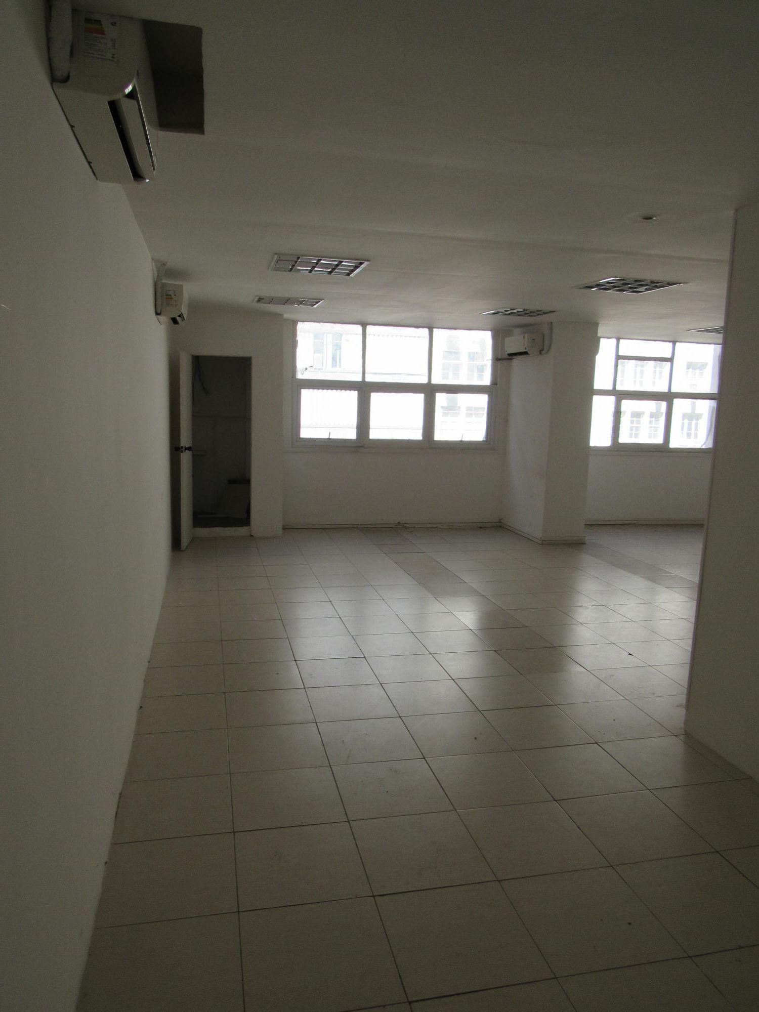 Prédio Inteiro para alugar com 3 quartos, 131m² - Foto 9