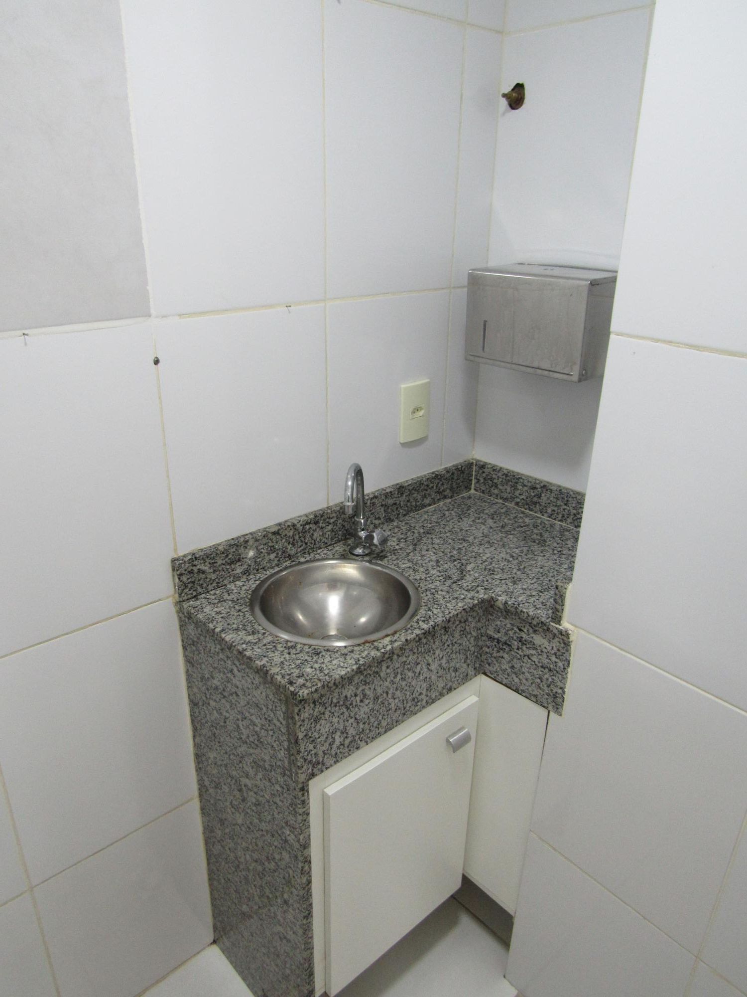 Conjunto Comercial-Sala para alugar com 1 quarto, 33m² - Foto 4